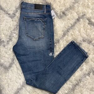 Buckle Women's Skinny Jeans - Medium Blue Wash